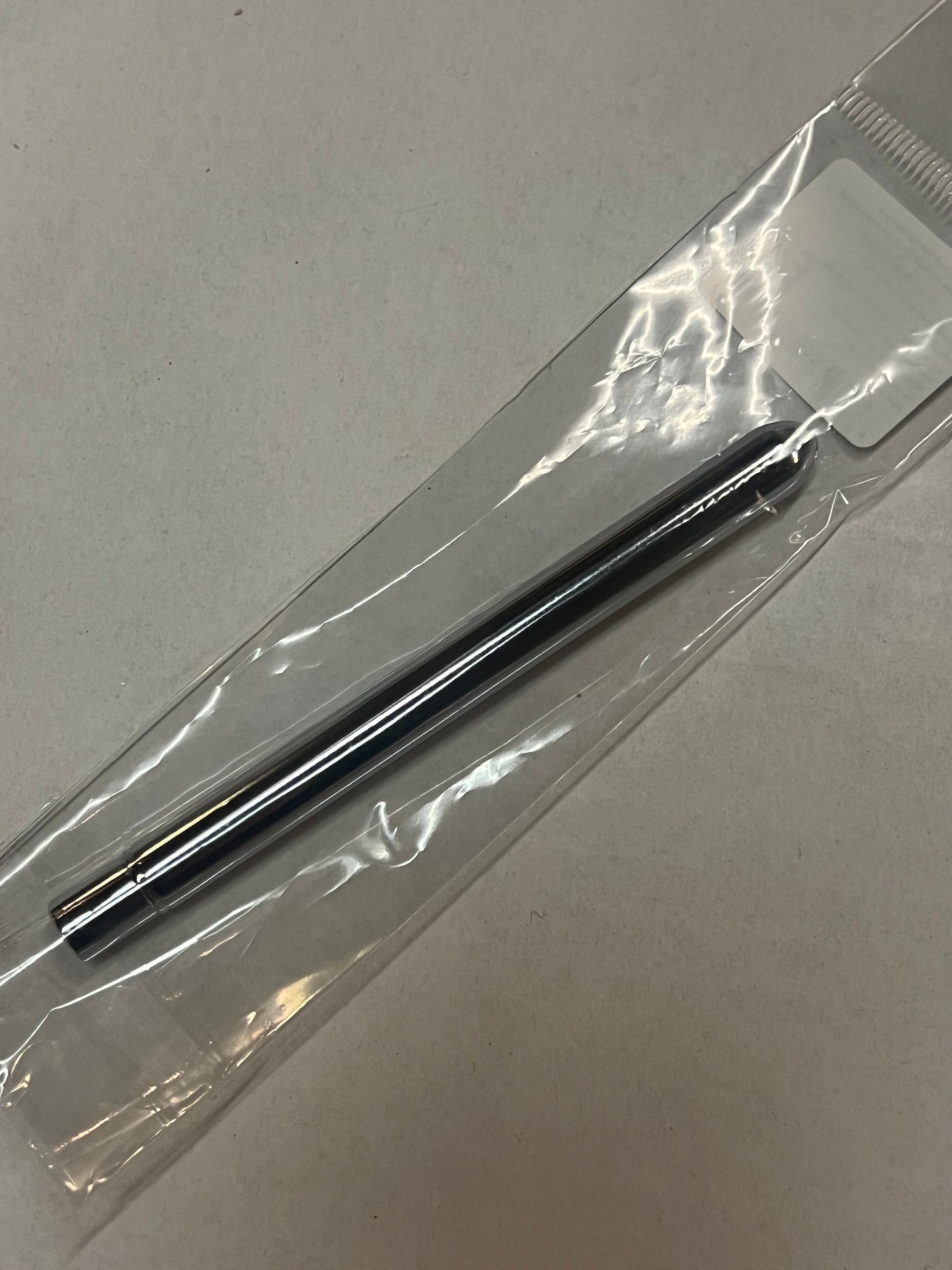 Indigo Brush Oval Excellent No 6