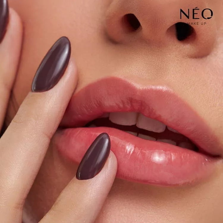 Lip oil- Chocolate: 02 STRAWBERRY CHOCOLATE