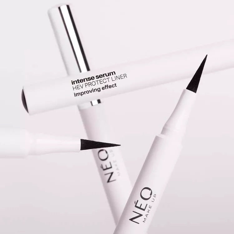 Ultra Precise Eyeliner: BLACK