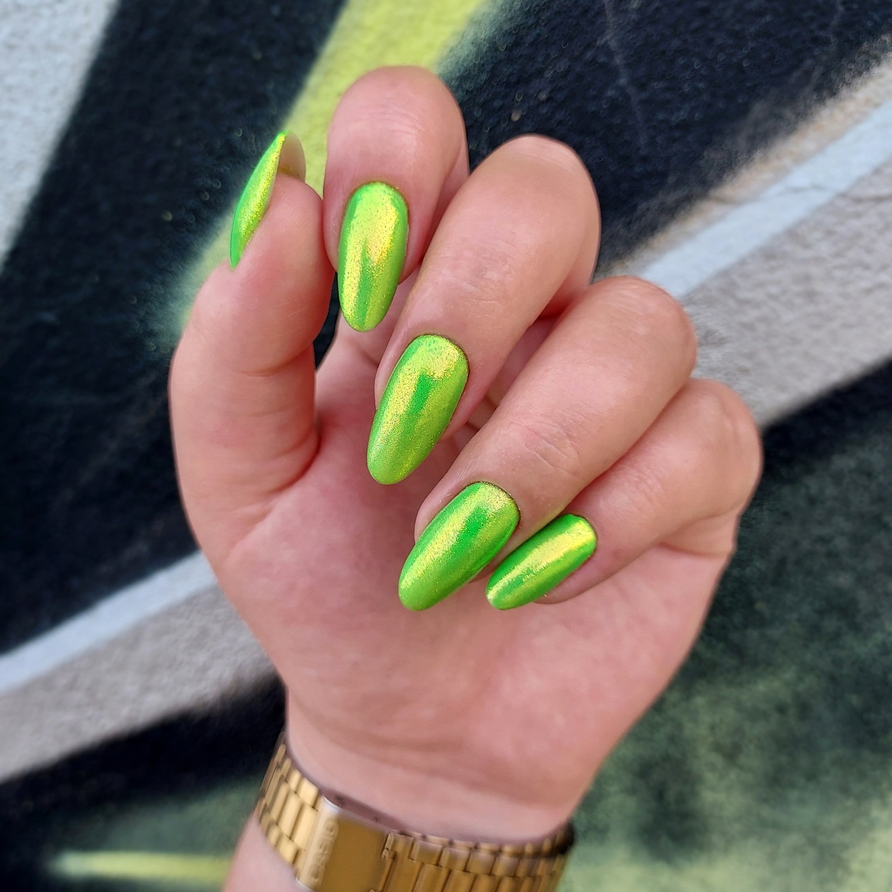 MERMAID EFFECT NEON GREEN